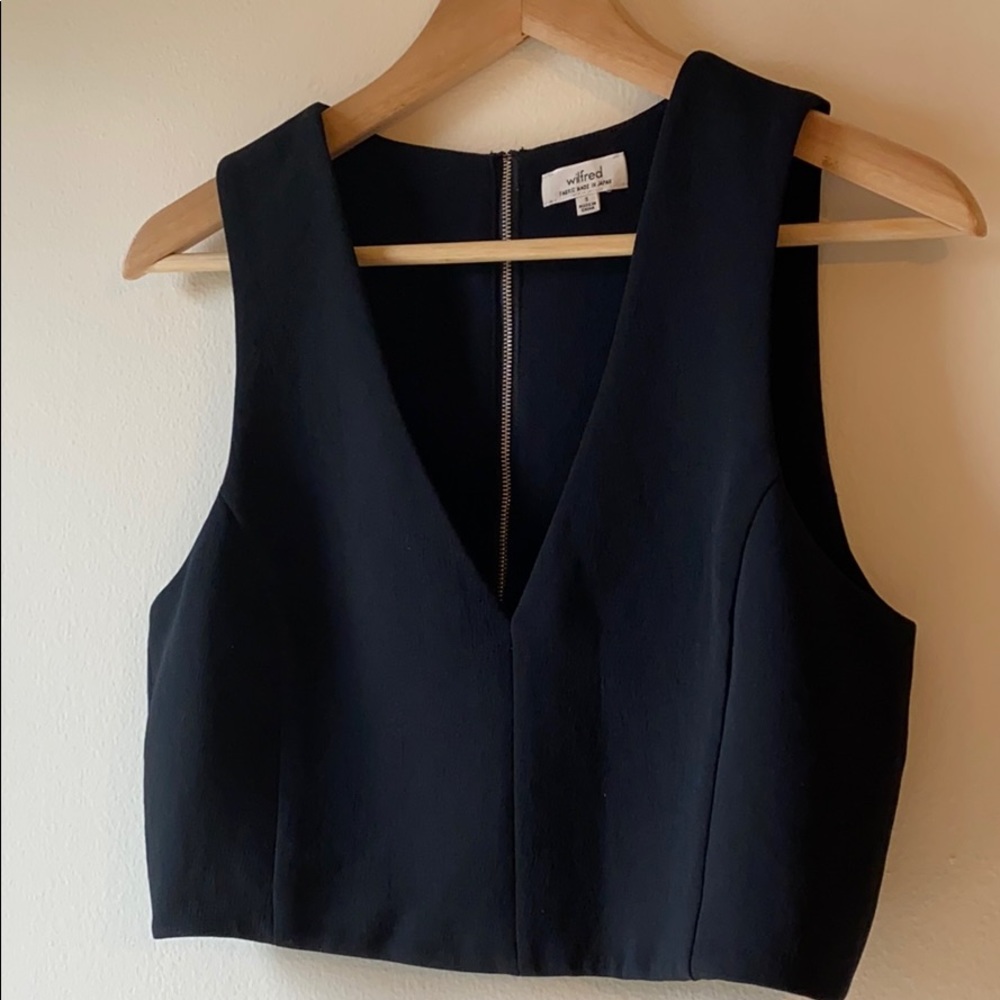 Wilfred cropped v neck top